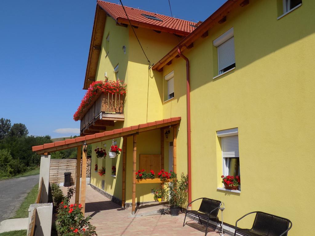 Bakterház Vendégház Nagyvisnyó Exterior foto
